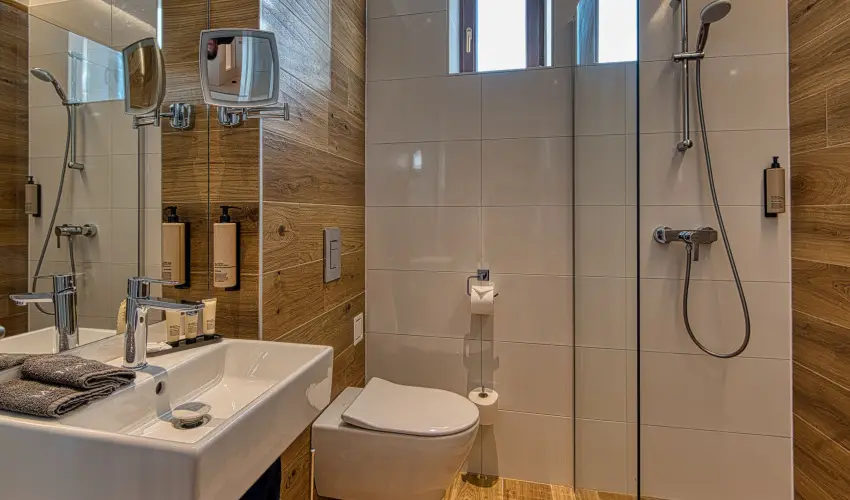 Cardoner Hotel Pilisszentkereszt - Pnksd