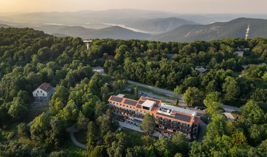 Cardoner Hotel Pilisszentkereszt - Pnksd