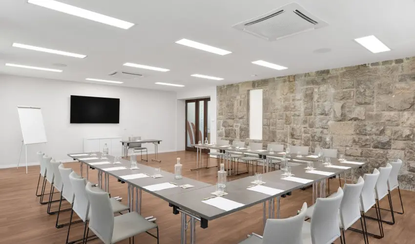 Cardoner Hotel Pilisszentkereszt - Pnksd