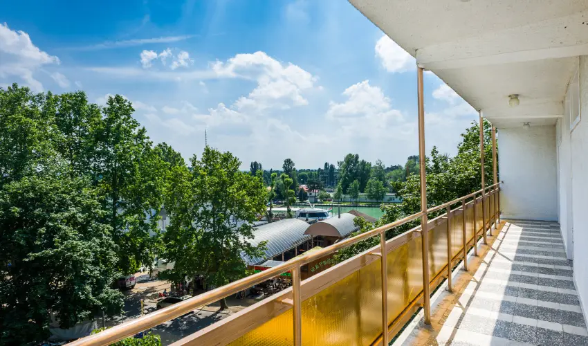 CE Napfny Hotel  Sifok - Pnksd