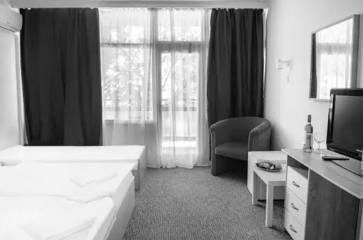 CE Napfny Hotel - Pnksd