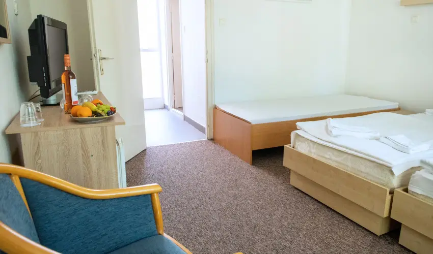 CE Napfny Hotel  Sifok - Pnksd