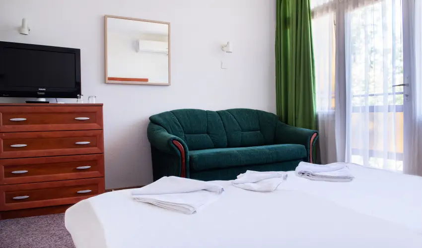 CE Napfny Hotel  Sifok - Pnksd