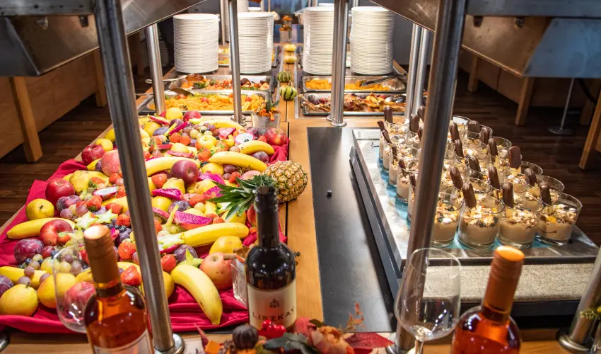 CE Plaza Hotel Si�fok - P�nk�sdi hossz� h�tv�ge Dollyval (min. 3 �j)