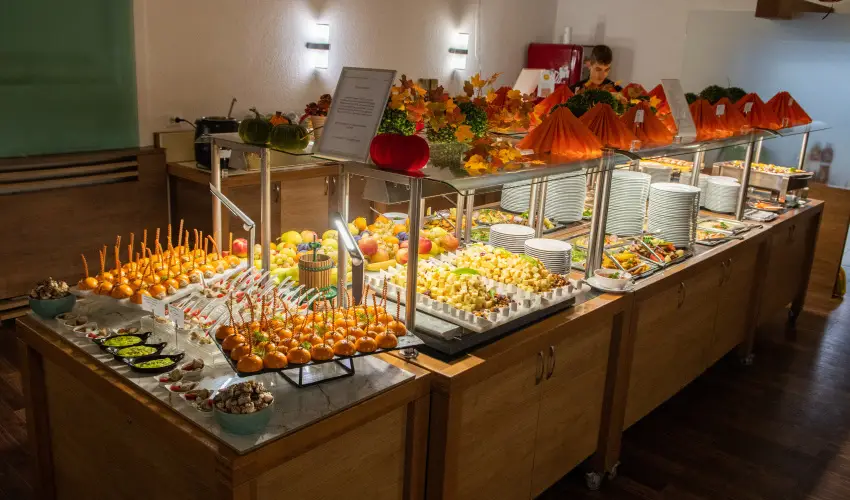 CE Plaza Hotel Si�fok - P�nk�sdi hossz� h�tv�ge Dollyval (min. 3 �j)