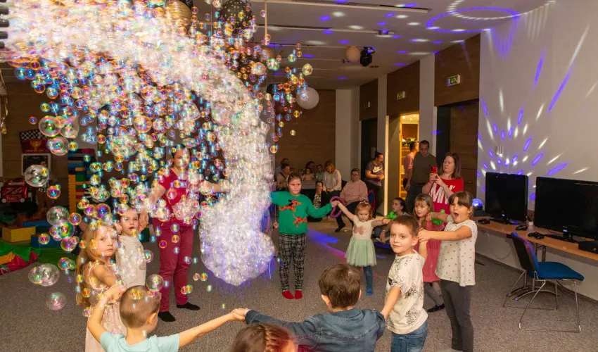 CE Plaza Hotel Si�fok - P�nk�sdi hossz� h�tv�ge Dollyval (min. 3 �j)