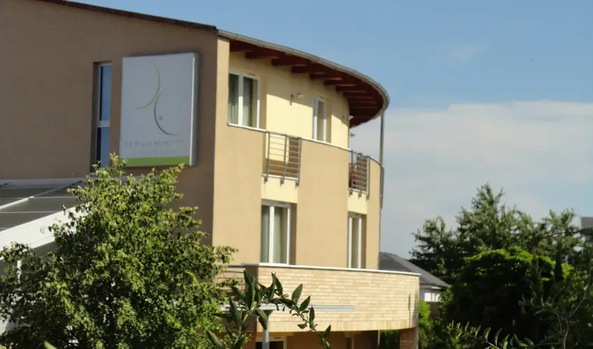 CE Plaza Hotel Si�fok - P�nk�sdi hossz� h�tv�ge Dollyval (min. 3 �j)