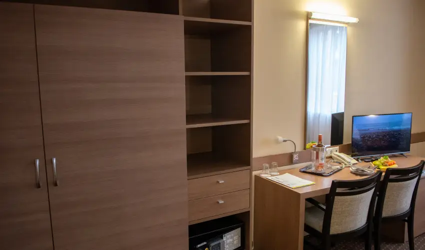 CE Plaza Hotel Si�fok - P�nk�sdi hossz� h�tv�ge Dollyval (min. 3 �j)