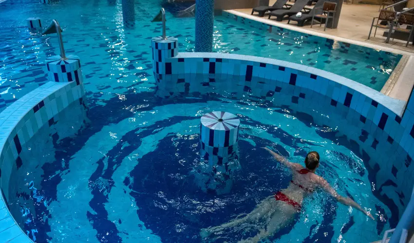 CE Plaza Hotel Si�fok - P�nk�sdi hossz� h�tv�ge Dollyval (min. 3 �j)