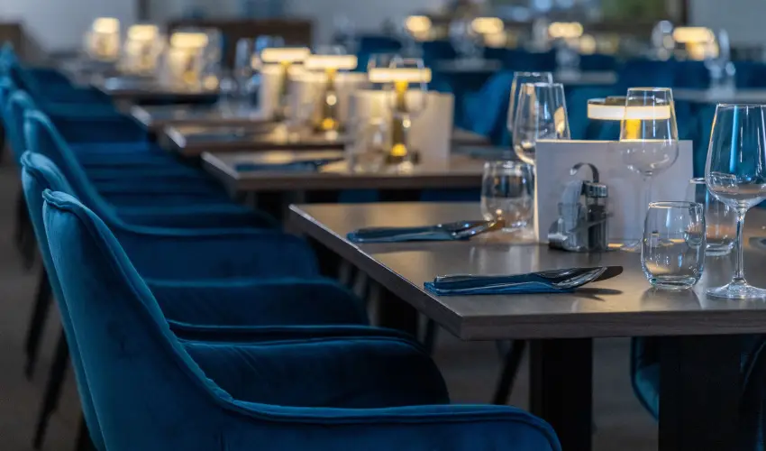 CE Plaza Hotel Si�fok - P�nk�sdi hossz� h�tv�ge Dollyval (min. 3 �j)