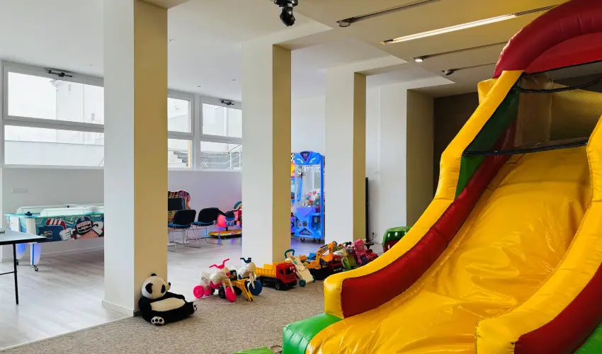 CE Plaza Hotel Si�fok - P�nk�sdi hossz� h�tv�ge Dollyval (min. 3 �j)