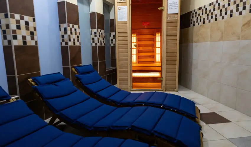 CE Plaza Hotel Si�fok - P�nk�sdi hossz� h�tv�ge Dollyval (min. 3 �j)