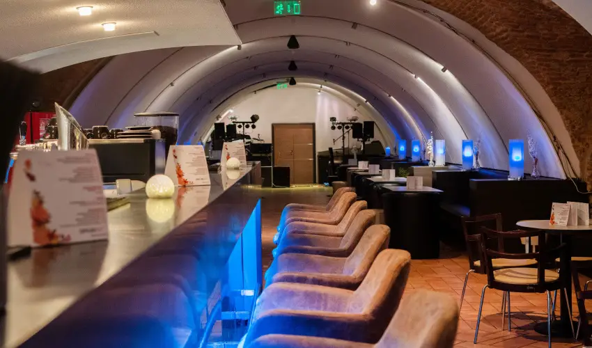 CE Plaza Hotel Si�fok - P�nk�sdi hossz� h�tv�ge Dollyval (min. 3 �j)