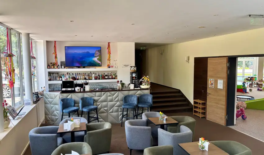 CE Plaza Hotel Si�fok - P�nk�sdi hossz� h�tv�ge Dollyval (min. 3 �j)