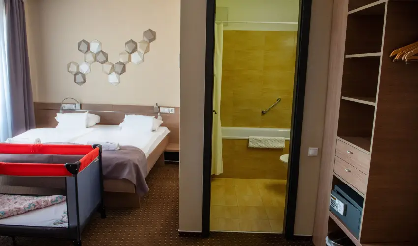 CE Plaza Hotel Si�fok - P�nk�sdi hossz� h�tv�ge Dollyval (min. 3 �j)