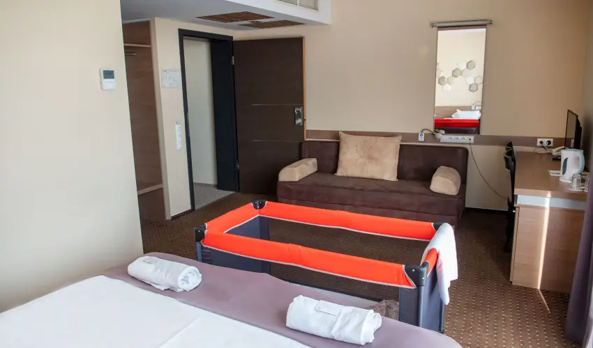 CE Plaza Hotel Si�fok - P�nk�sdi hossz� h�tv�ge Dollyval (min. 3 �j)