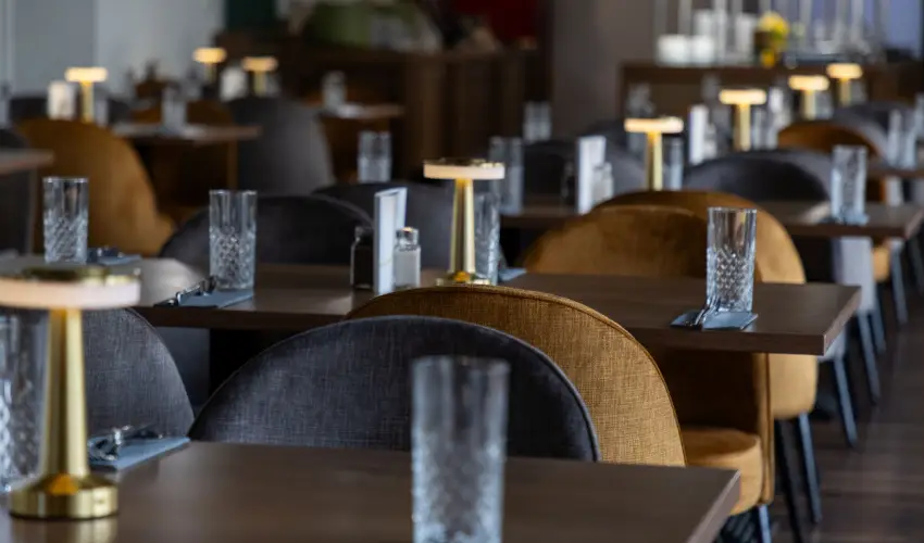 CE Plaza Hotel Si�fok - P�nk�sdi hossz� h�tv�ge Dollyval (min. 3 �j)