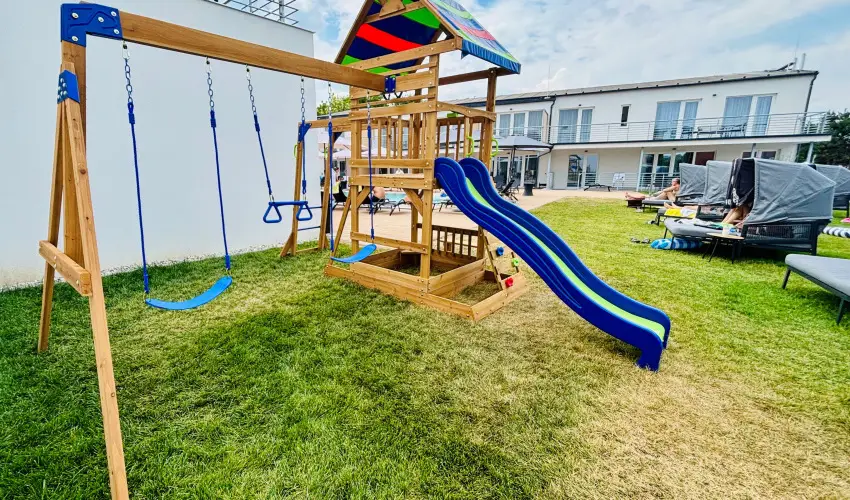 CE Plaza Hotel Si�fok - P�nk�sdi hossz� h�tv�ge Dollyval (min. 3 �j)