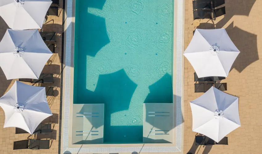 CE Plaza Hotel Si�fok - P�nk�sdi hossz� h�tv�ge Dollyval (min. 3 �j)