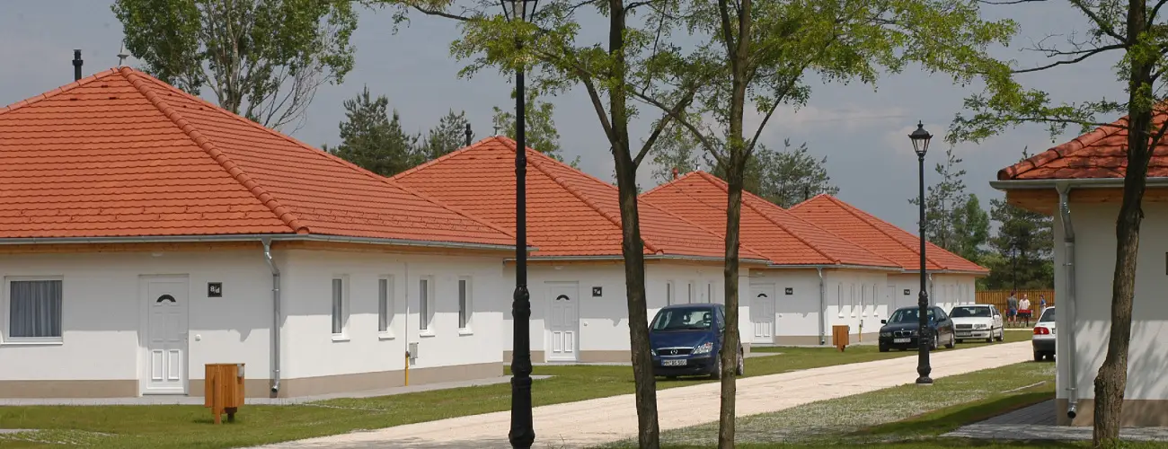 Cegldfrd Apartmanpark s Kemping Cegld - Pnksd (min. 2 j)