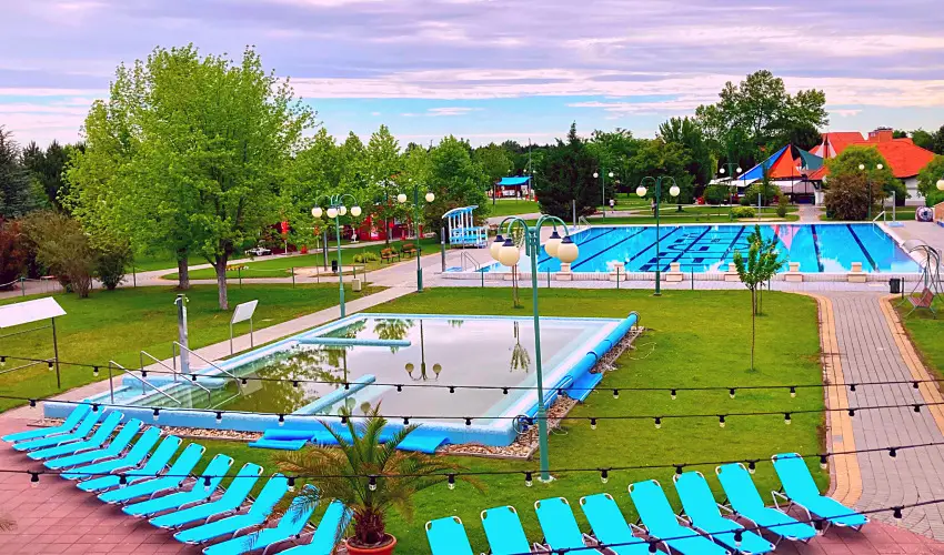 Cegl�df�rd� Apartmanpark �s Kemping Cegl�d - P�nk�sd (min. 2 �j)