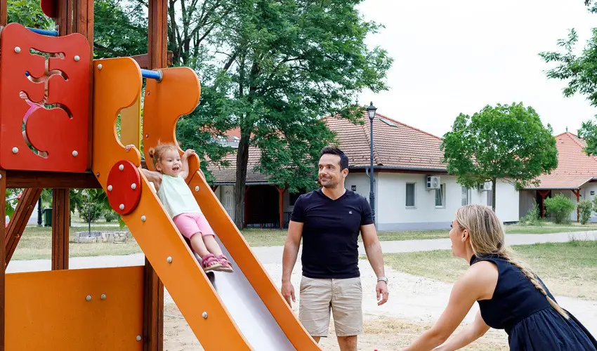 Cegl�df�rd� Apartmanpark �s Kemping Cegl�d - P�nk�sd (min. 2 �j)