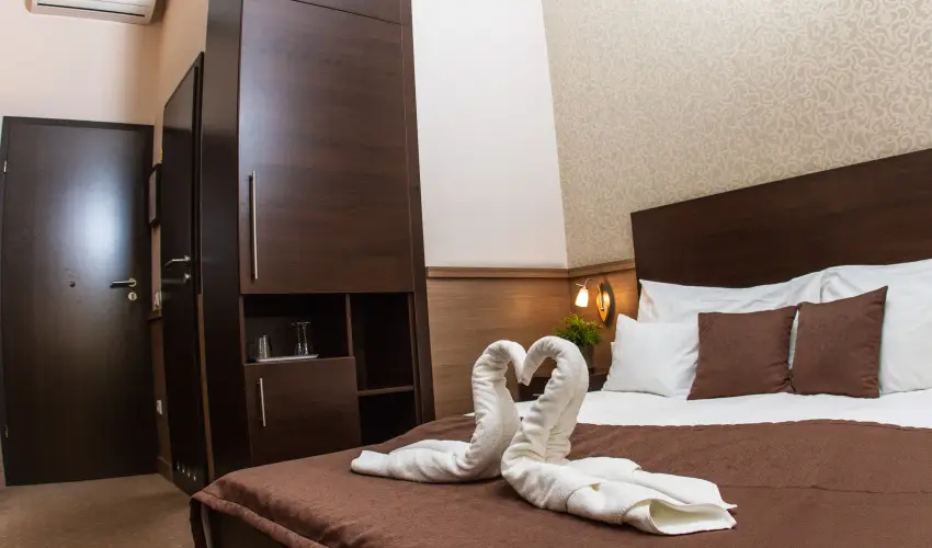 Central Hotel 21 Budapest - Pnksd - teljes elrefizetssel