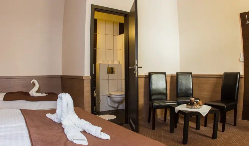 Central Hotel 21 Budapest - Pnksd - teljes elrefizetssel