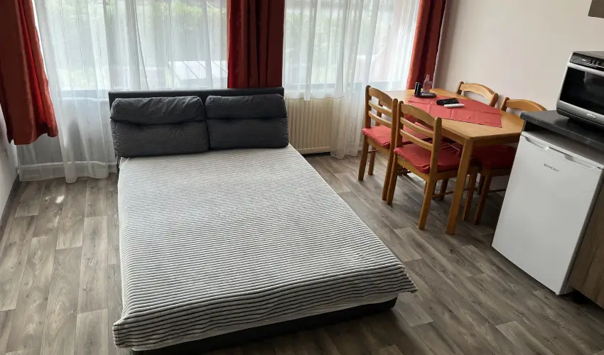 Centroom Apartman Dunaf�ldv�r - P�nk�sd