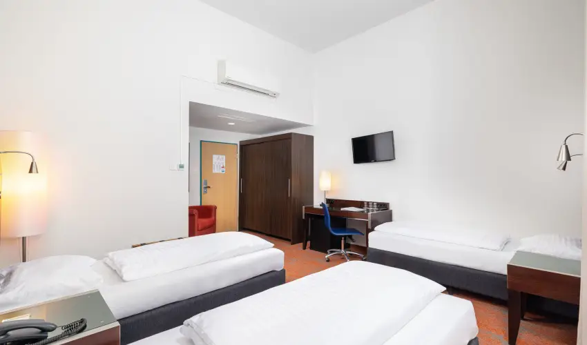 City Hotel M�ty�s Budapest - P�nk�sd (min. 2 �j)