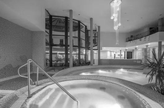 Colosseum Wellness Hotel - Pnksd 