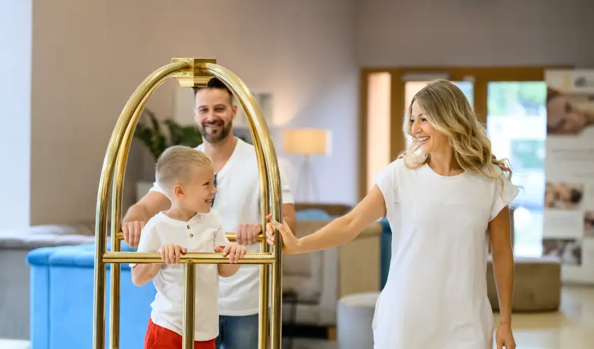 Colosseum Wellness Hotel M�rahalom - P�nk�sd - teljes el�refizet�ssel (min. 3 �j)