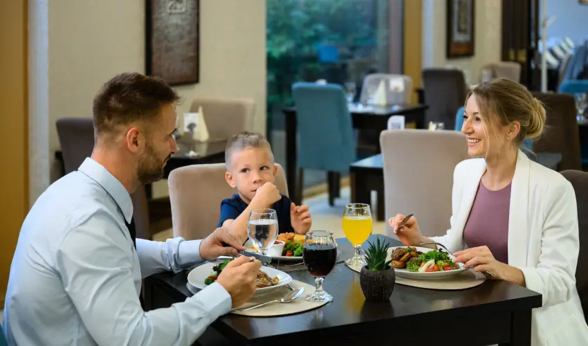 Colosseum Wellness Hotel M�rahalom - P�nk�sd - teljes el�refizet�ssel (min. 3 �j)