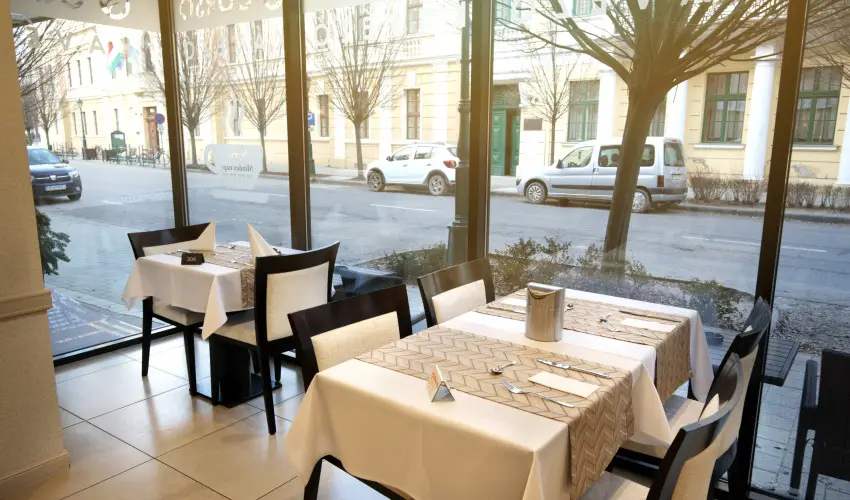 Corso Boutique Hotel Gyula - Pnksd