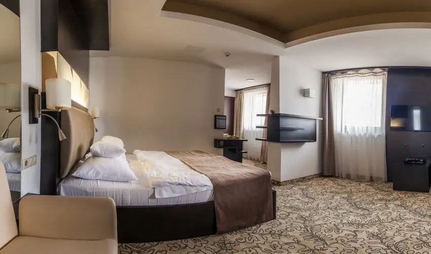 Corso Boutique Hotel Gyula - Pnksd