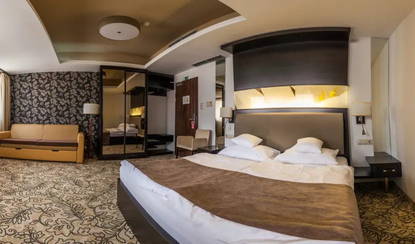 Corso Boutique Hotel Gyula - Pnksd