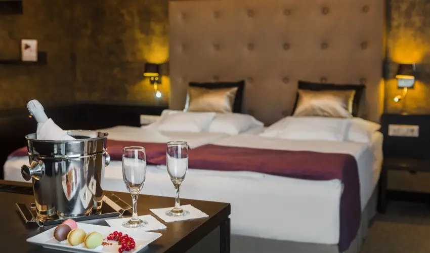 Corso Hotel Pcs Pcs - Pnksd 