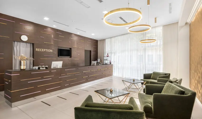 Corso Hotel Pcs Pcs - Pnksd 