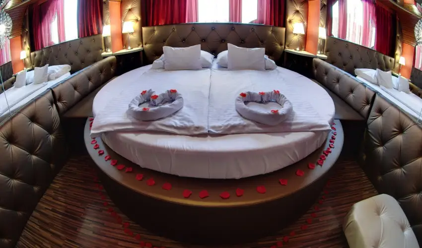 Corvin Hotel Gyula - Pnksd (min. 3 j)