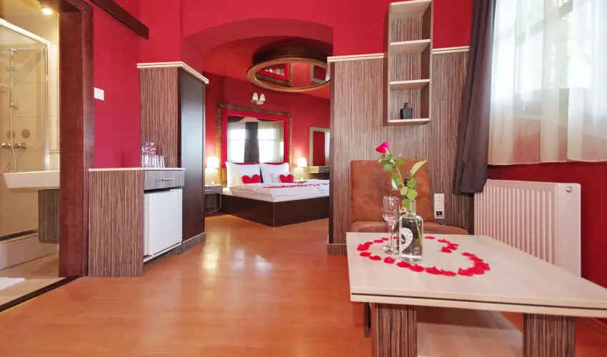 Corvin Hotel Gyula - Pnksd (min. 3 j)