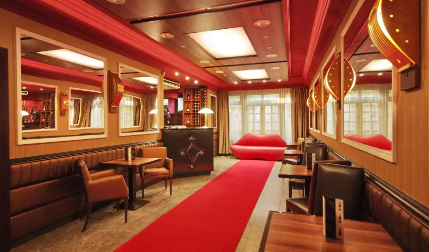 Corvin Hotel Gyula - Pnksd (min. 3 j)