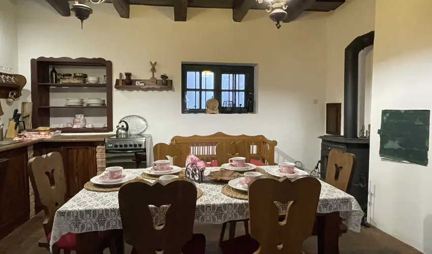 Czirka Vendghz Tolcsva - Pnksd (min. 2 j)