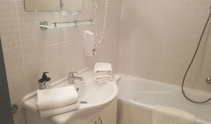 D&A Apartmanh�z Egerszal�k - P�nk�sd 