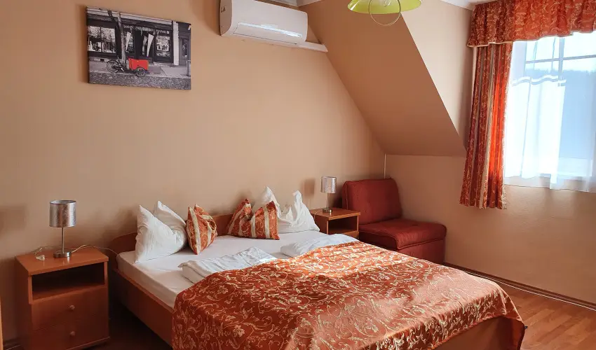 D&A Apartmanh�z Egerszal�k - P�nk�sd 