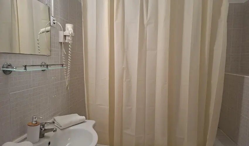 D&A Apartmanh�z Egerszal�k - P�nk�sd (min. 2 �j)