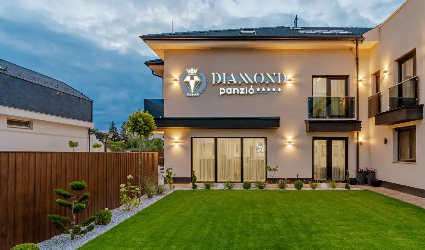 Diamond Panzi Hajdszoboszl - Pnksd