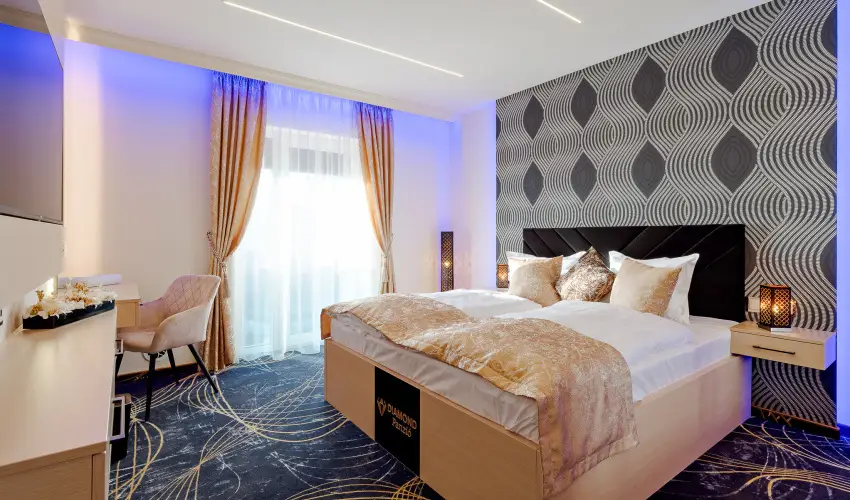 Diamond Panzi Hajdszoboszl - Pnksd