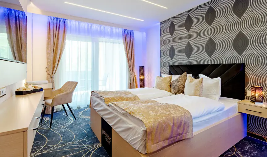 Diamond Panzi Hajdszoboszl - Pnksd