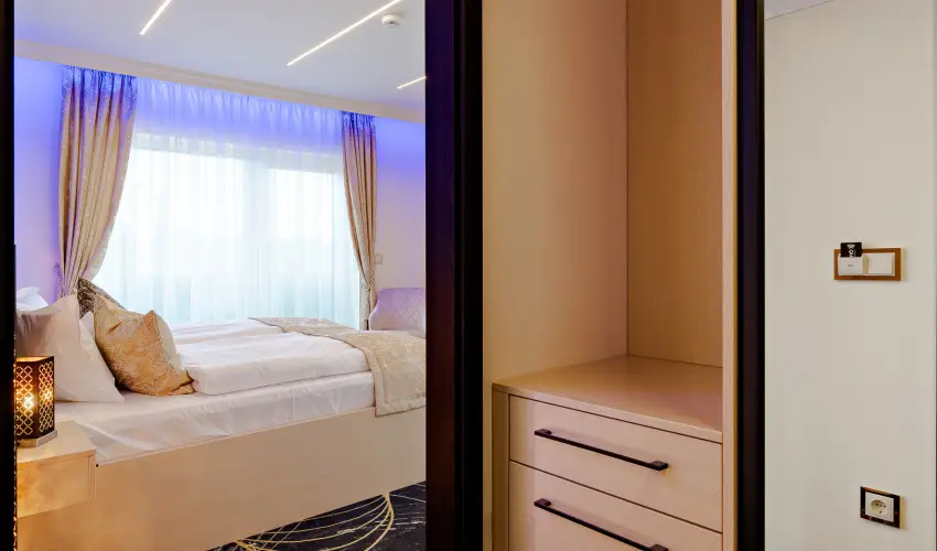 Diamond Panzi Hajdszoboszl - Pnksd