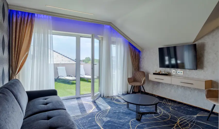 Diamond Panzi Hajdszoboszl - Pnksd